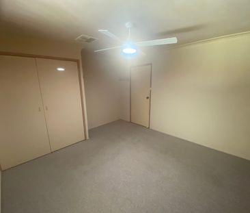 3 BEDROOM HOME LOCATED IN WEST TAMWORTH - Photo 5