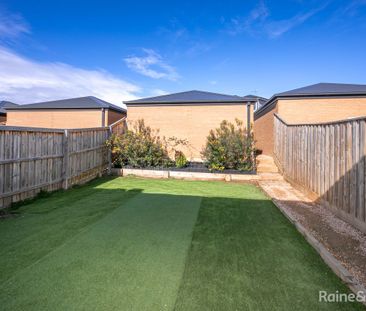 20 Short Walk, Sunbury, VIC 3429 - Photo 5