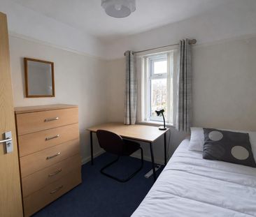 21 Well Street - Photo 3