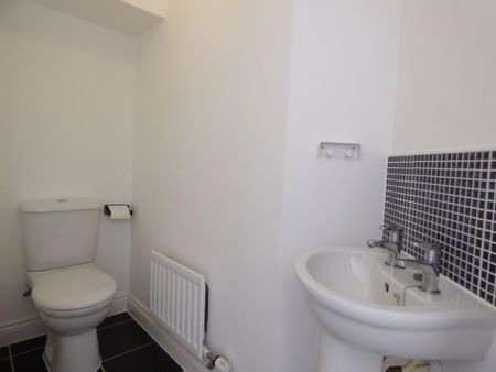 2 bedroom terraced house to rent - Photo 5