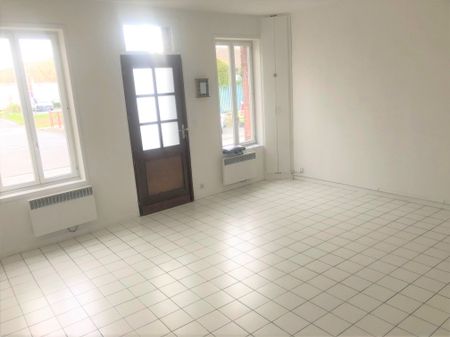 MAISON MARLY 2 CHAMBRES + COUR - Photo 5