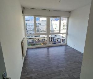 Location Appartement à ECHIROLLES - Photo 4