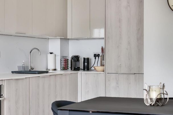 2 bedroom penthouse to rent - Photo 1