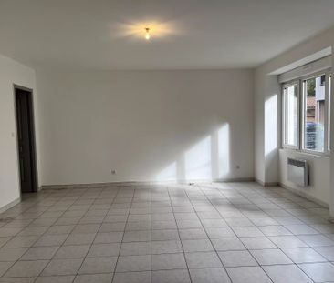 Location Appartement 3 pièces 83m² LA CIOTAT 13600 - Photo 2