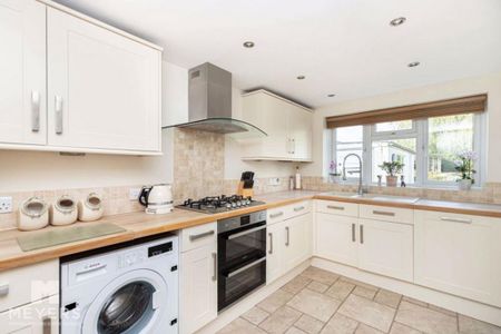 3 bedroom detached house to rent - Photo 3