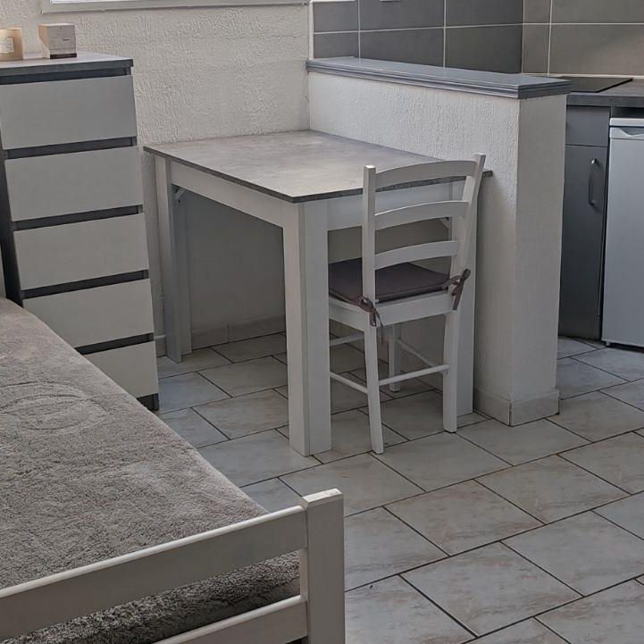 Location Appartement 1 pièce 14m² CHALON SUR SAONE 71100 - Photo 1