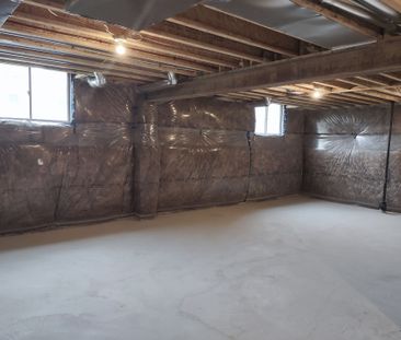 For Lease - 4 Sam Battaglia Crescent, Georgina, Ontario - Photo 6