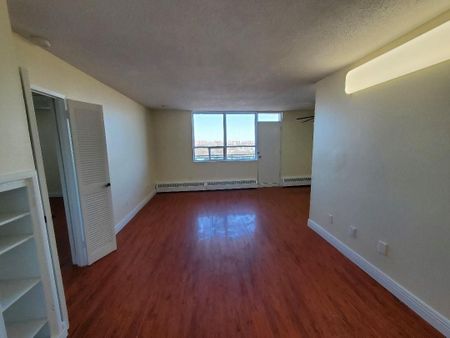 For Lease - 3145 Queen Frederica Dr Drive Unit# 1103, Mississauga, Ontario - Photo 5