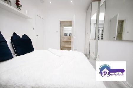 1 bedroom in a flat share to rent - Photo 2