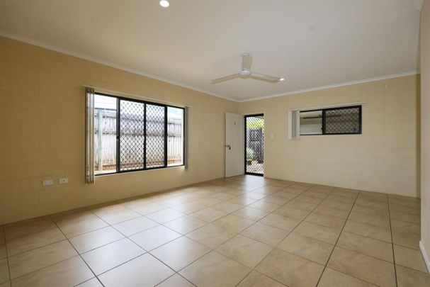 Freestanding 3 Bedroom Duplex - Double carport with Roller Door - Fenced Yard - Photo 1