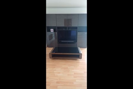 1 Bed Flat, St Davids Square, E14 - Photo 2