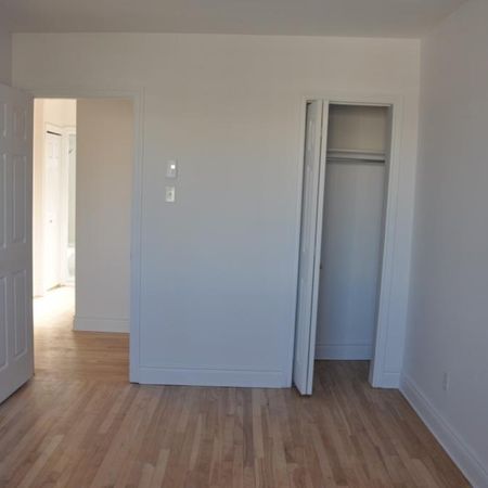 4 1/2, 3ième Étage à $1,395 - Photo 3