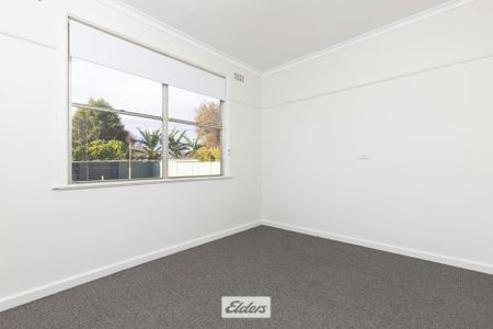 8 Hazeldene Street, 3500, Mildura Vic - Photo 5