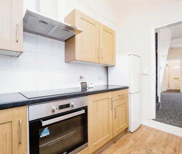 2 bedroom terraced house to rent - Photo 5