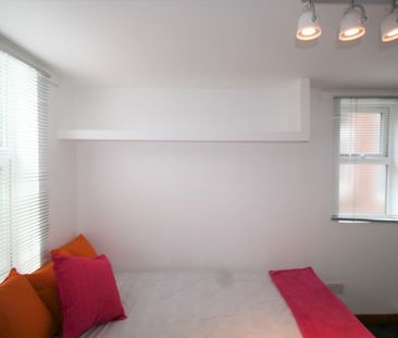 7 Bed Terraced House, Moseley Road, M14 - Photo 5