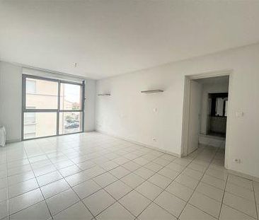 Location - Appartement - 3 pièces - 66.00 m² - montauban - Photo 4