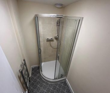 5 bedroom maisonette to rent - Photo 2