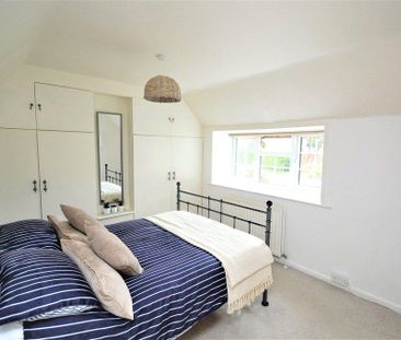 2 bedroom terraced house to rent - Photo 4