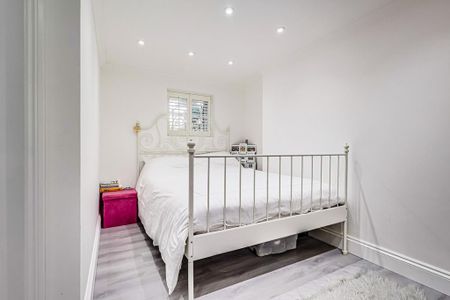 4 bedroom terraced house to rent - Photo 5