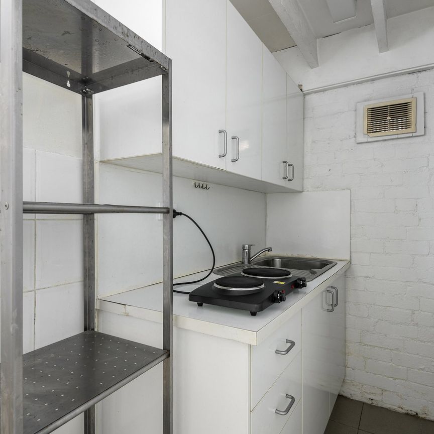 YOUR NEW YORK LOFT LIFESTYLE IN PORT MELBOURNE - Photo 1