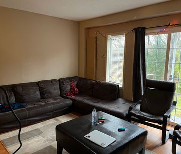 1155 Gordon St, Guelph - Photo 1