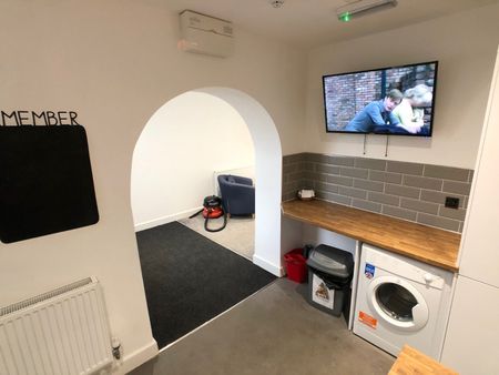 1 bedroom apartment to rent - Photo 4