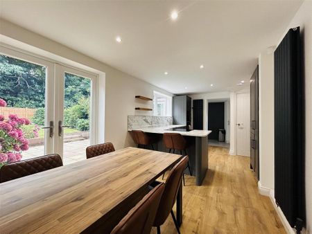 3 bedroom end of terrace house to rent - Photo 5
