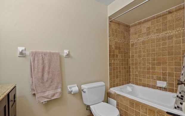 For Lease - 70 Upper Canada Drive Unit# 4, Toronto, Ontario - Photo 1