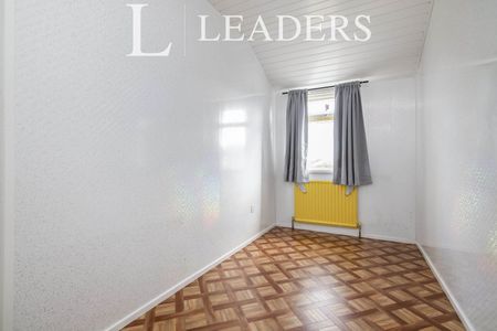 4 bedroom house to rent Seals Green, West Midlands, Birmingham, B38 - Photo 2