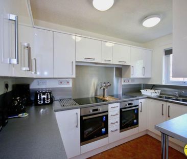 1 bedroom in a house share to rent - Photo 6