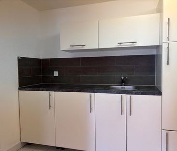 Zentralgelegene Wohnung in Hafennähe - Photo 1
