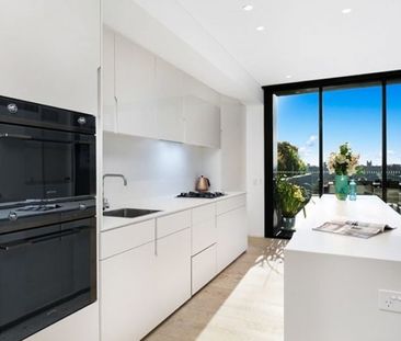 Experience Luxury Living with Views Over the Central Park Precinct - Photo 5