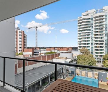 BEAUTIFULLY FINISHED 2 BEDROOM AT INFINITY - Photo 2