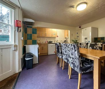 1 bedroom in a house share to rent - Photo 5