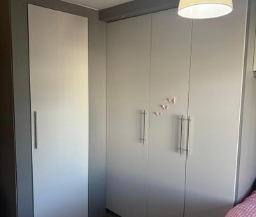 3 bedroom flat to rent - Photo 6