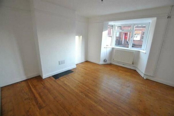 4 bedroom terraced house to rent - Photo 1