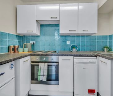 3 MOOR VIEW Leeds - LS6 1AQ - Photo 6