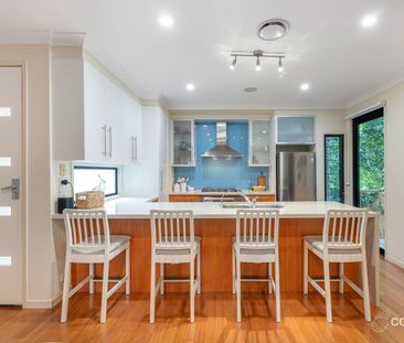 Spacious, Private & Perfectly Positioned Family Home - Photo 2