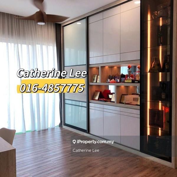 Infinity Beachfront Condominium, Tanjung Bungah - Photo 1