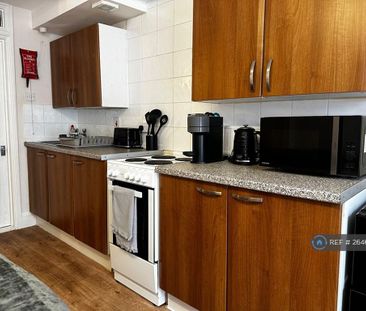 1 bedroom flat to rent - Photo 6