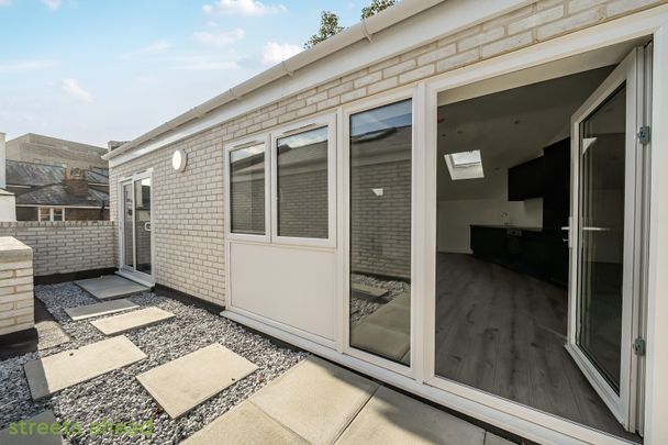 Portland Road, London, SE25 - Photo 1