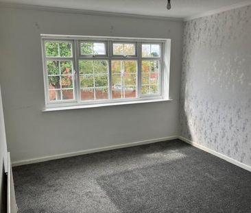 2 bedroom semi-detached house to rent - Photo 3