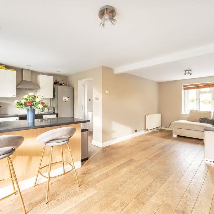 2 bedroom semi-detached house to rent - Photo 1