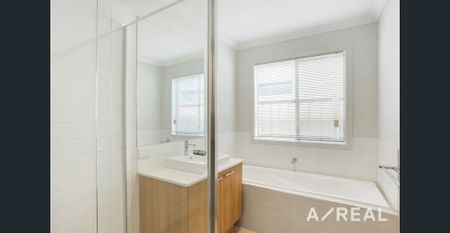 Picturesque Single Level Stunner - Photo 3