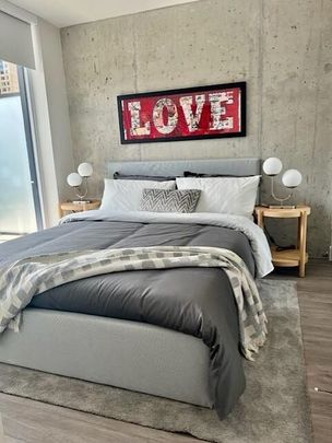 In the middle of it all, but a world apart! - Photo 1