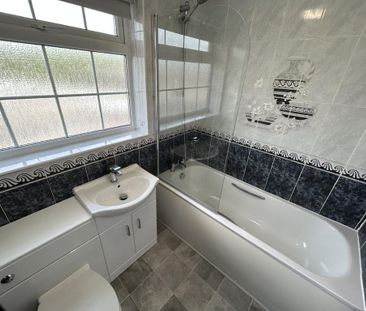 3 bedroom semi-detached house to rent - Photo 6