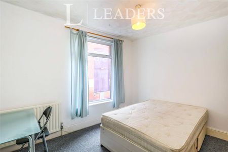 5 bedroom house to rent Exmouth Road, Exmouth, Southsea, PO5 - Photo 5