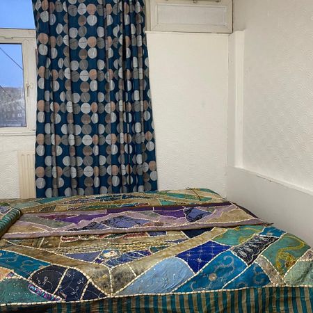 Room in a Shared Flat, Leopold St, E3 - Photo 4