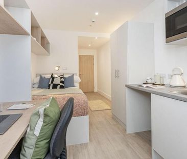 Studio to rent - Photo 1