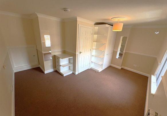 New Road, Stourbridge, West Midlands - Photo 1